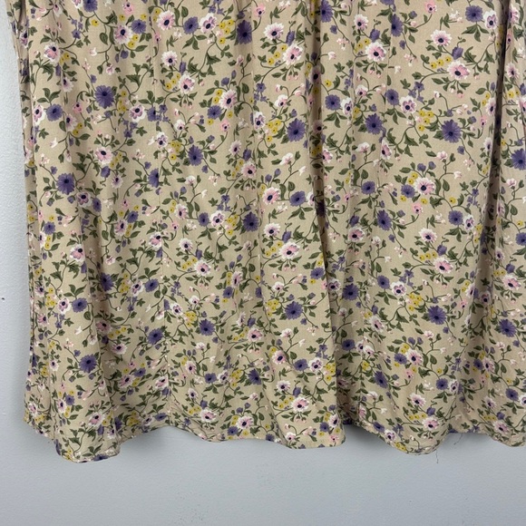 Suzanne Betro Tan Delicate Floral Pattern Soft Ruffled Short Sleeve Blouse - Picture 6 of 8